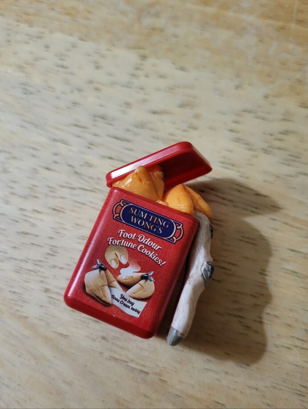 4/20$ Zuru Mega Gross Minis Series 2 Sumting  Wongs Foot Odour Fortune Cookies